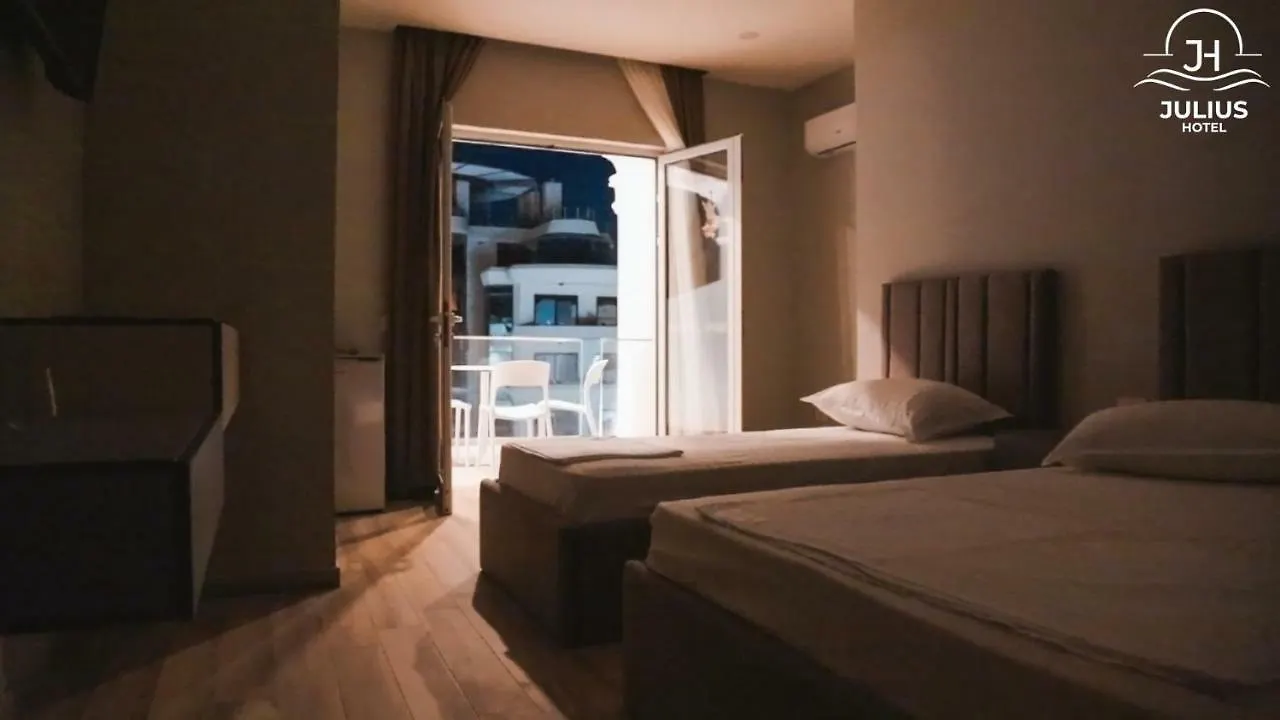 Julius Hotel ゴーレム