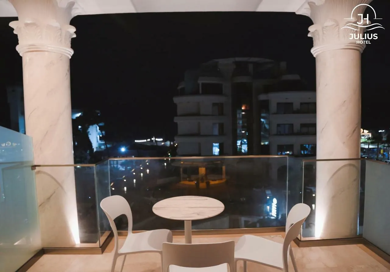 Julius Hotel Golem  Albania